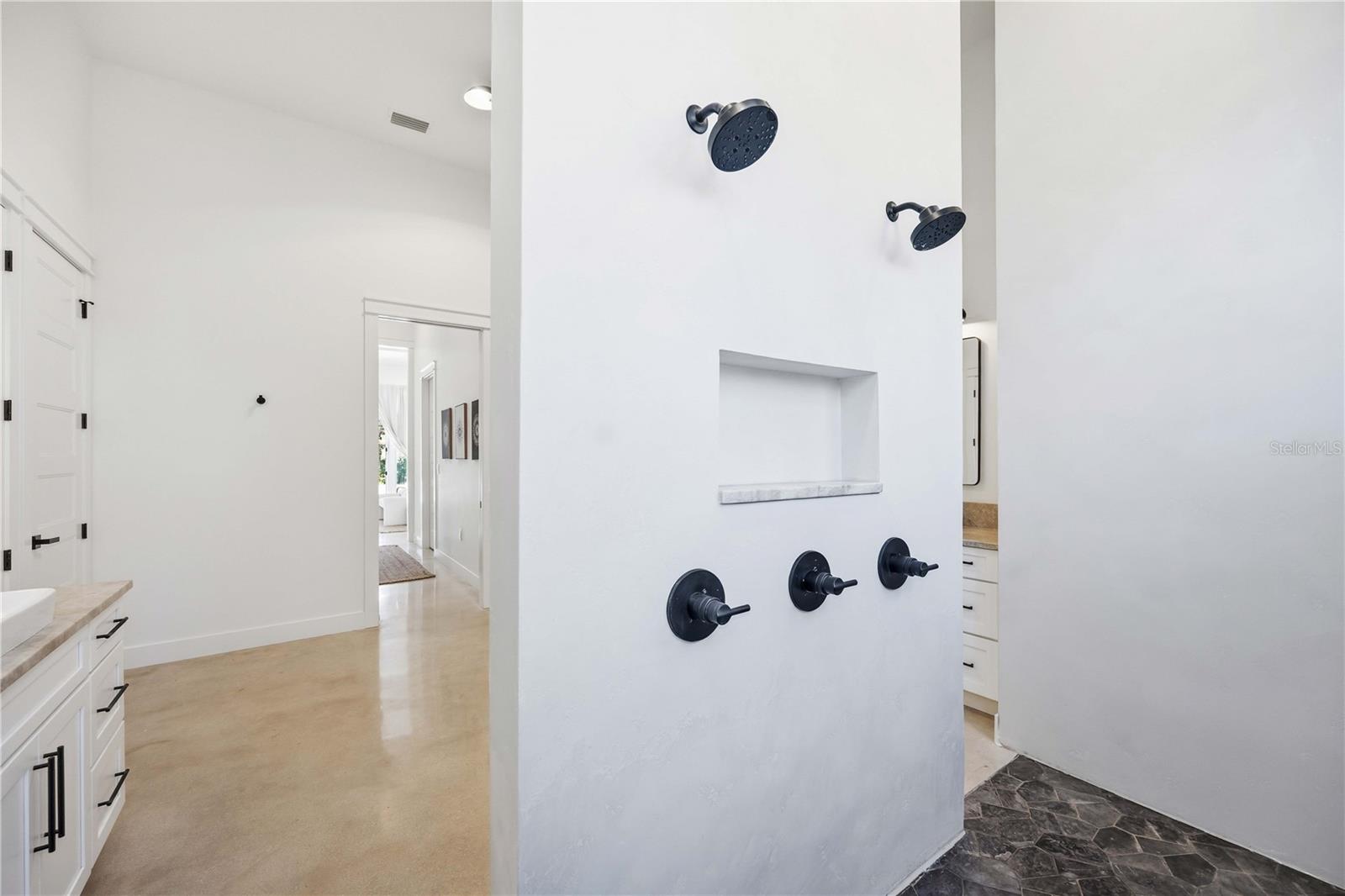 Image 38 of 86 For 143 Creek Drive Se