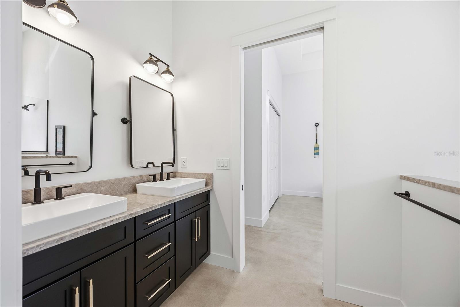 Image 45 of 86 For 143 Creek Drive Se