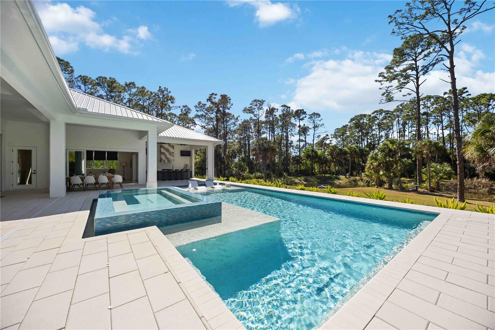 Image 64 of 86 For 143 Creek Drive Se