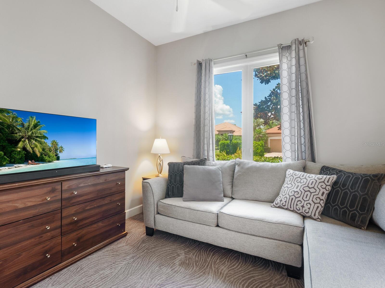 Image 22 of 41 For 5237 97th Street E