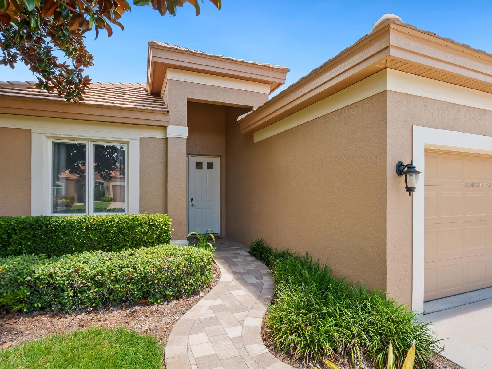 Image 6 of 41 For 5237 97th Street E