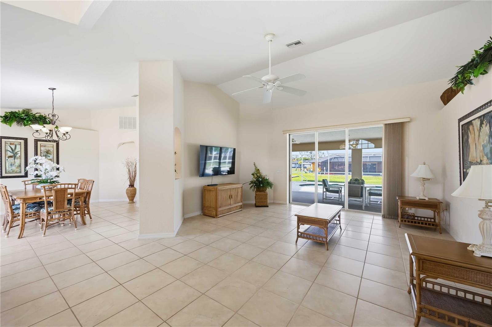 Image 11 of 59 For 18239 Regan Avenue