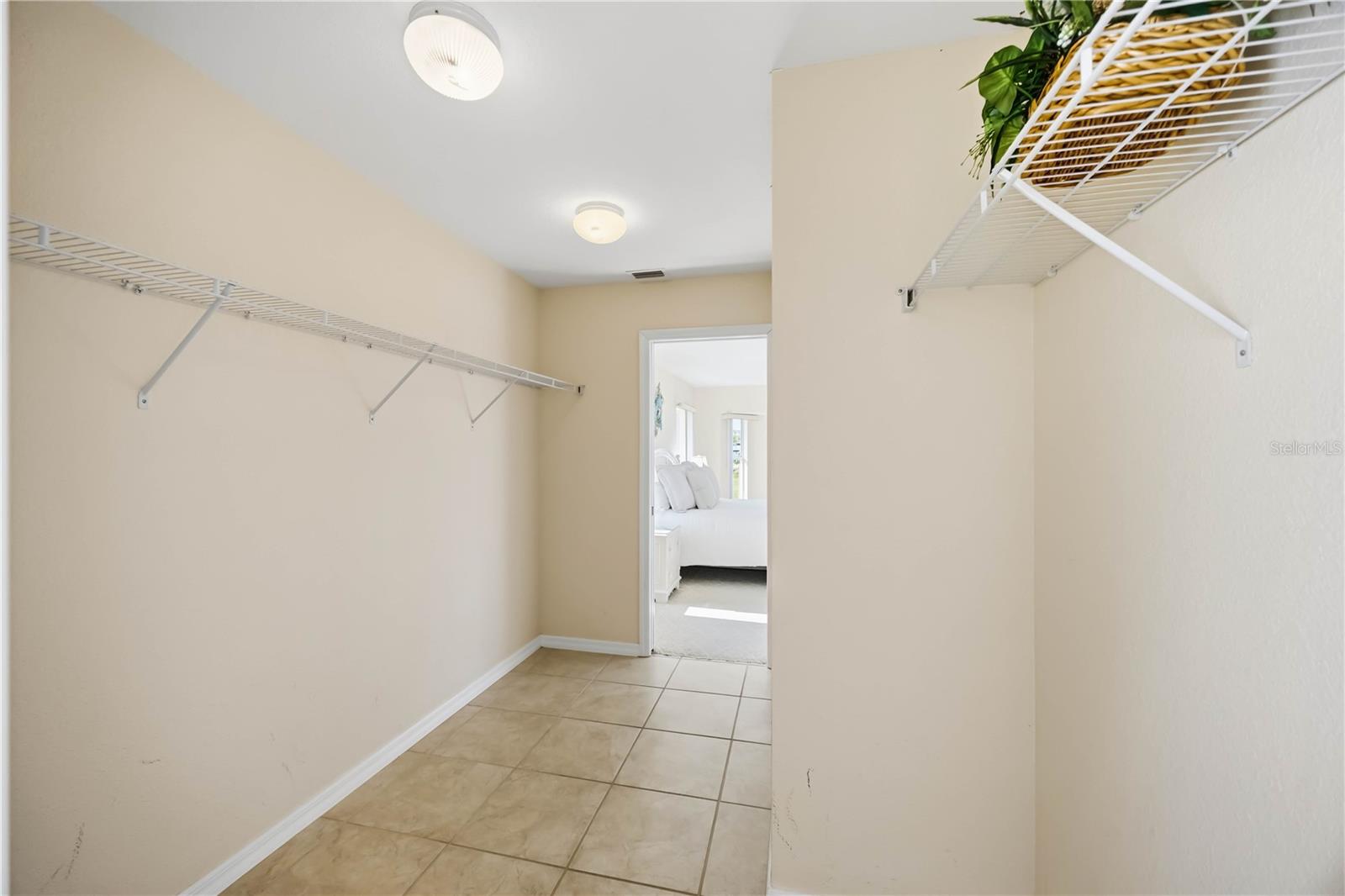 Image 31 of 59 For 18239 Regan Avenue