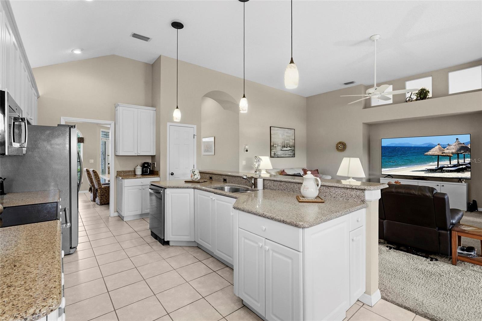 Image 24 of 83 For 7822 Troon Court