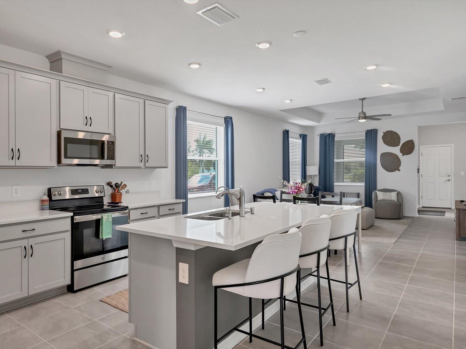 Image 5 of 52 For 7724 Saloon Lane