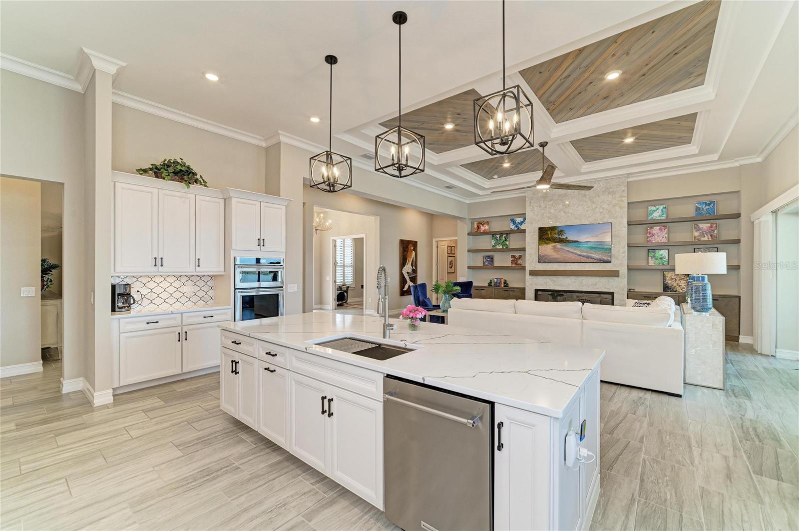 Image 42 of 100 For 296 Maraviya Boulevard