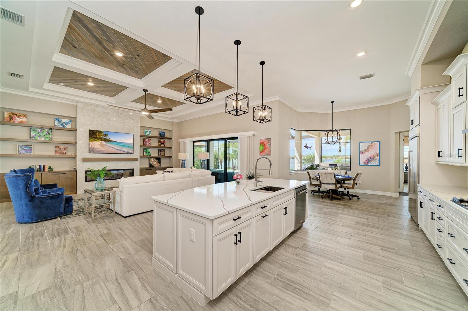 Image 44 of 100 For 296 Maraviya Boulevard