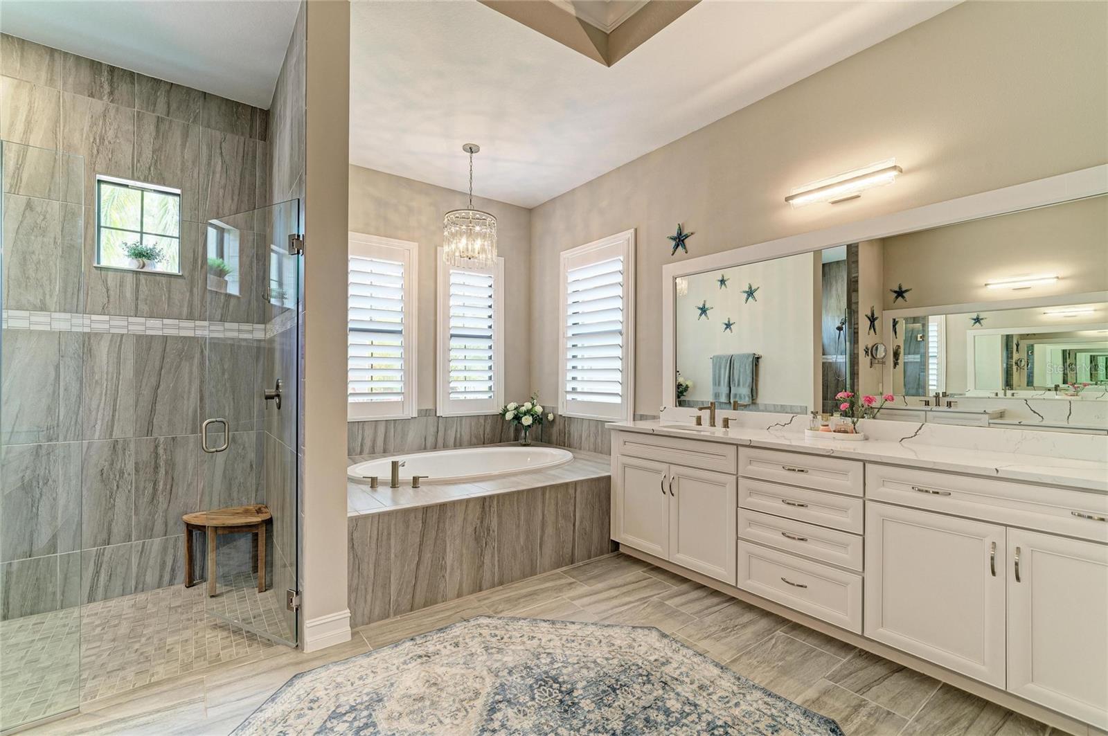 Image 60 of 100 For 296 Maraviya Boulevard