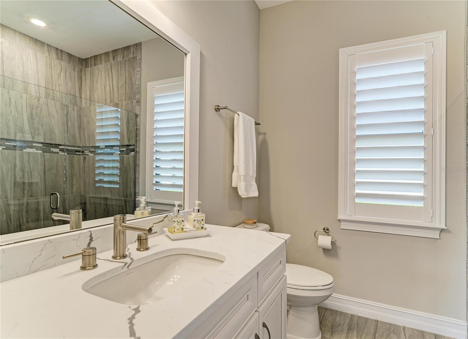 Image 67 of 100 For 296 Maraviya Boulevard