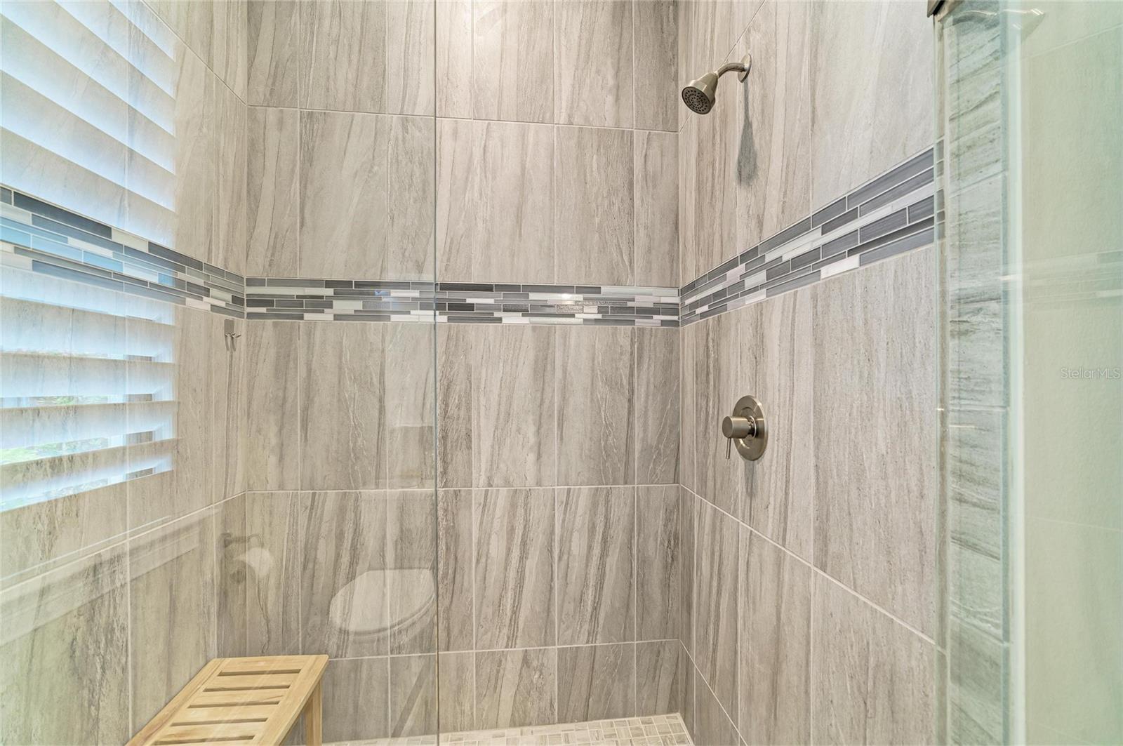 Image 68 of 100 For 296 Maraviya Boulevard