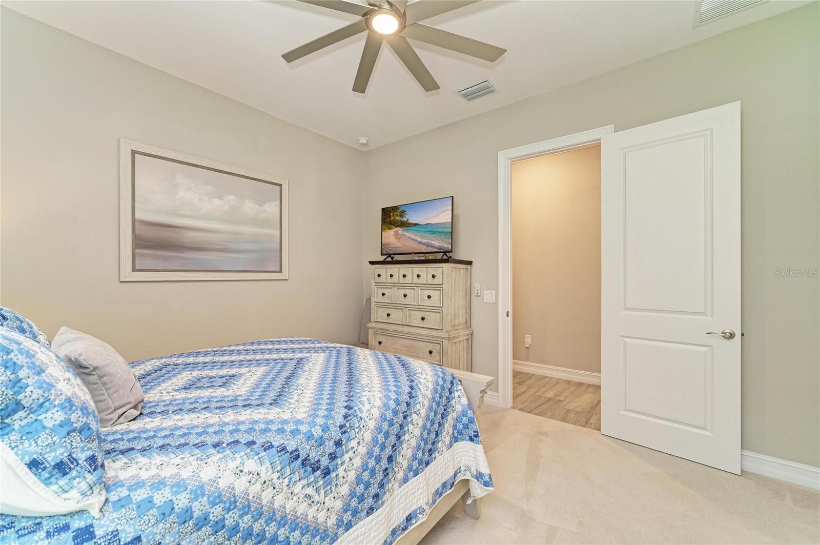 Image 70 of 100 For 296 Maraviya Boulevard