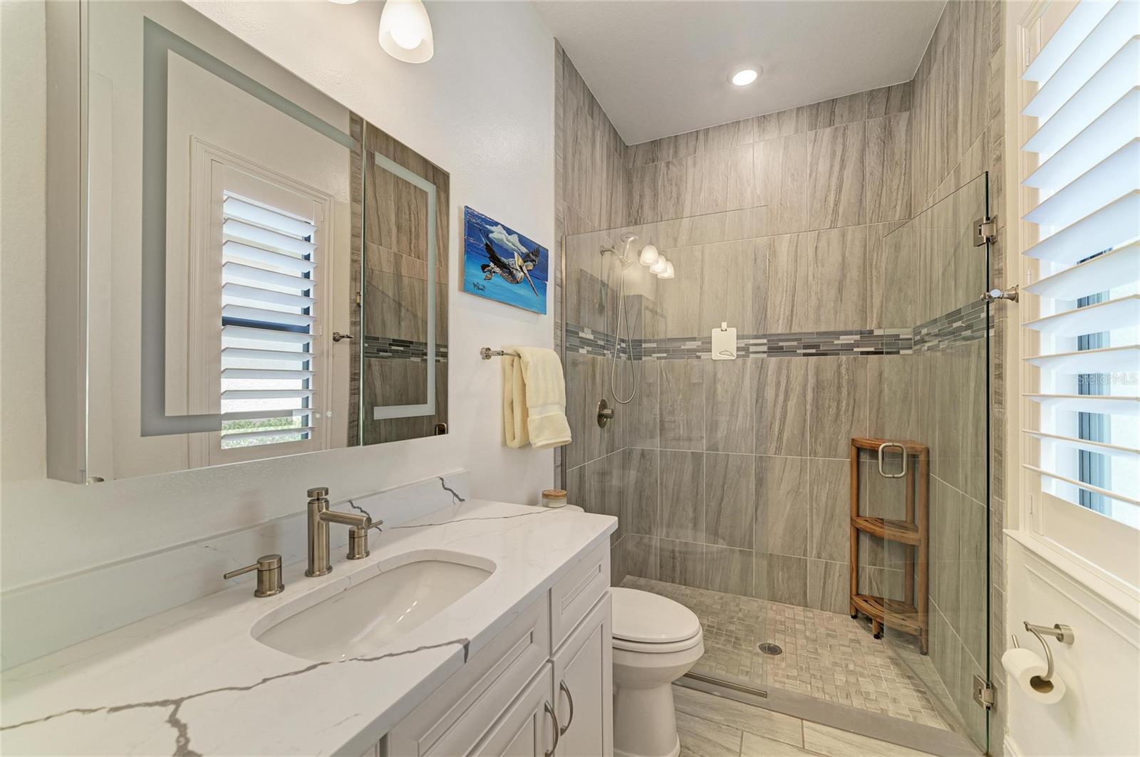 Image 71 of 100 For 296 Maraviya Boulevard