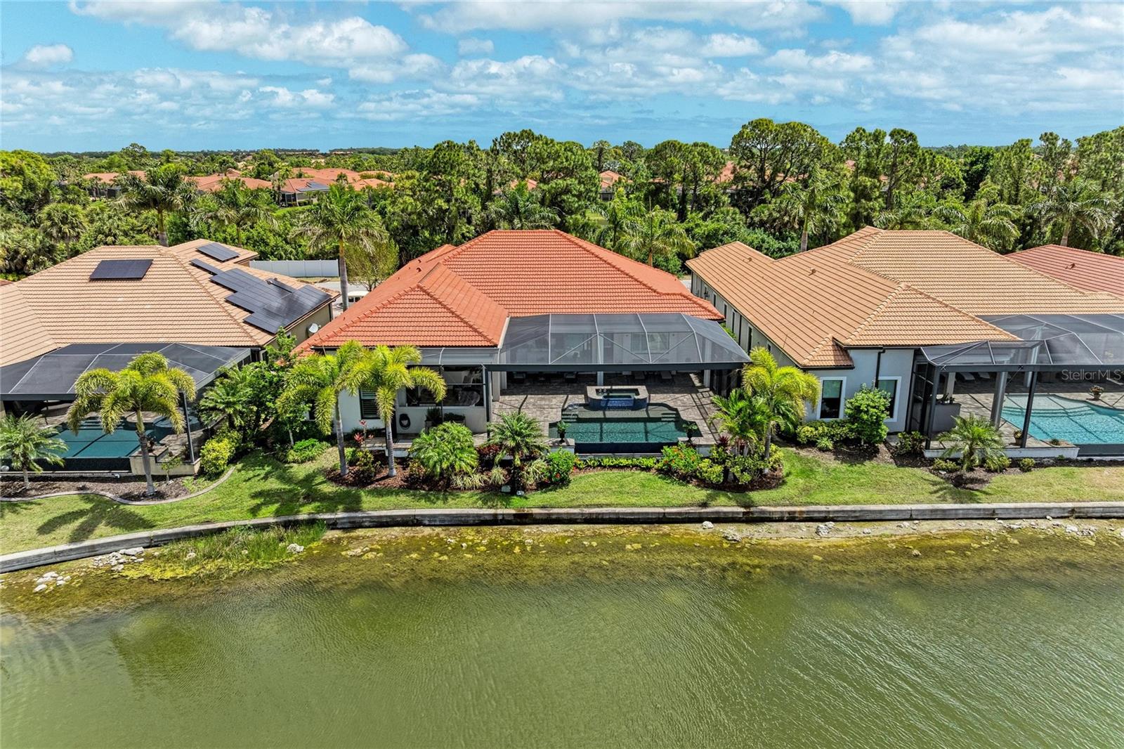 Image 78 of 100 For 296 Maraviya Boulevard