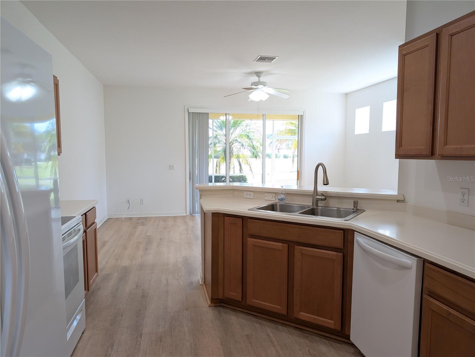 Image 3 of 16 For 1076 Jonah Drive