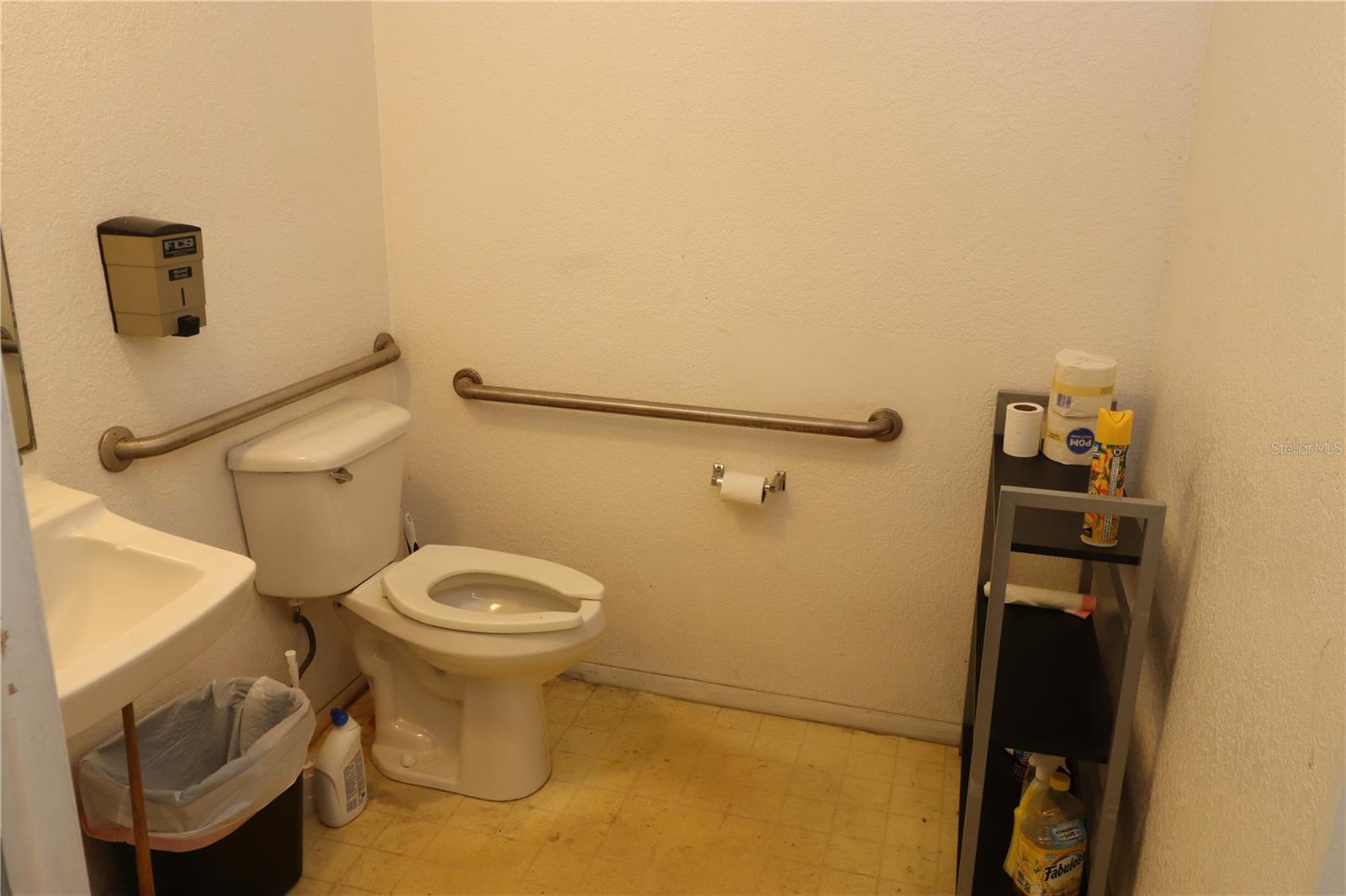 Image 11 of 15 For 19800 Veterans Boulevard A14