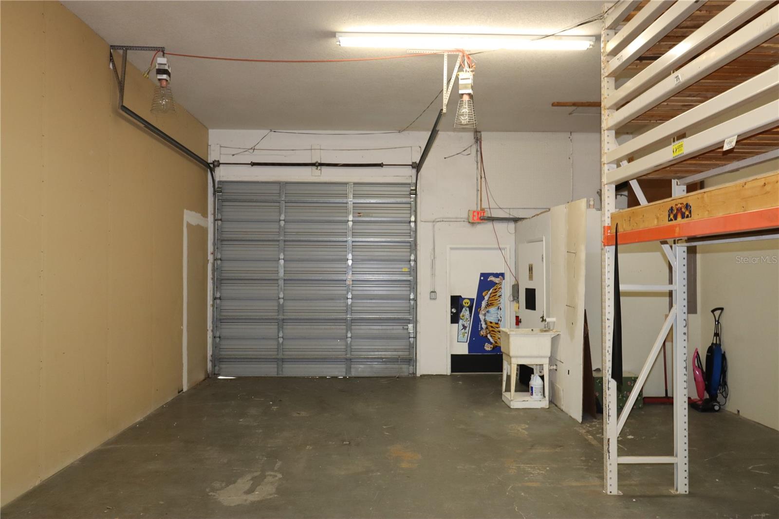 Image 3 of 15 For 19800 Veterans Boulevard A14