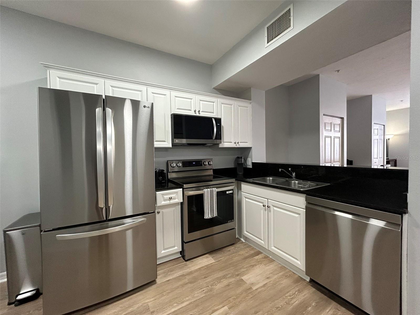 Image 5 of 14 For 3506 54th Drive W 205