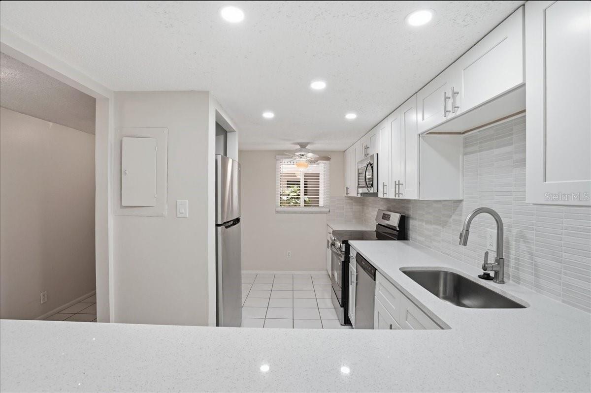 Image 11 of 30 For 3700 Osprey Avenue 115