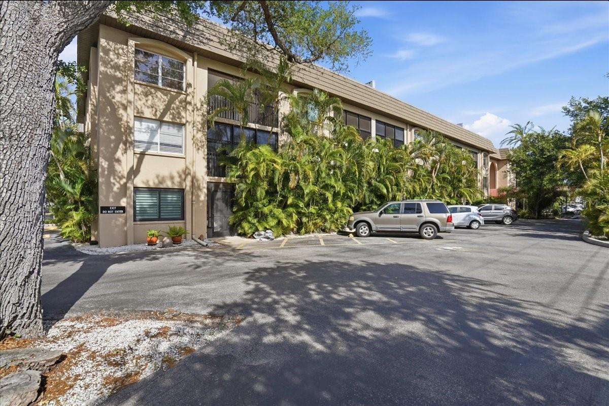 Image 2 of 30 For 3700 Osprey Avenue 115