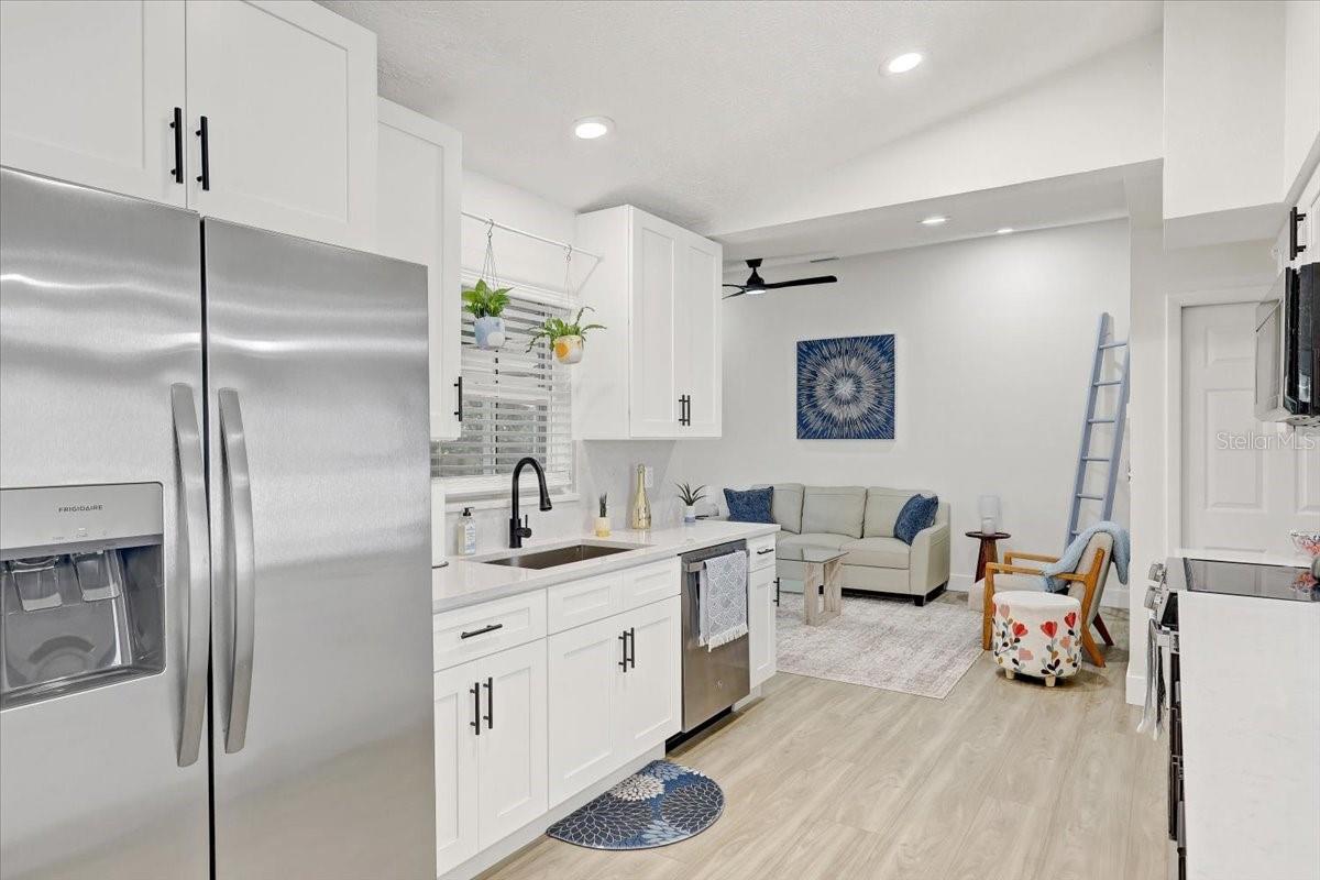 Image 14 of 42 For 6505 64th Lane E