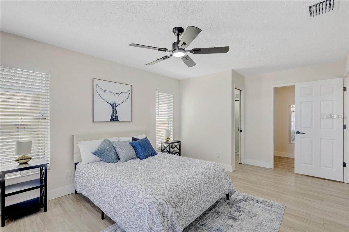 Image 22 of 42 For 6505 64th Lane E