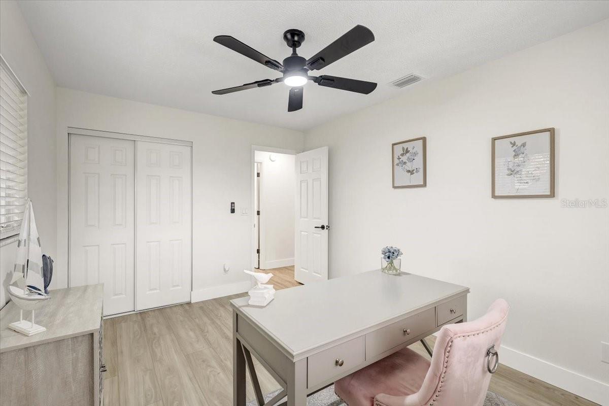 Image 33 of 42 For 6505 64th Lane E