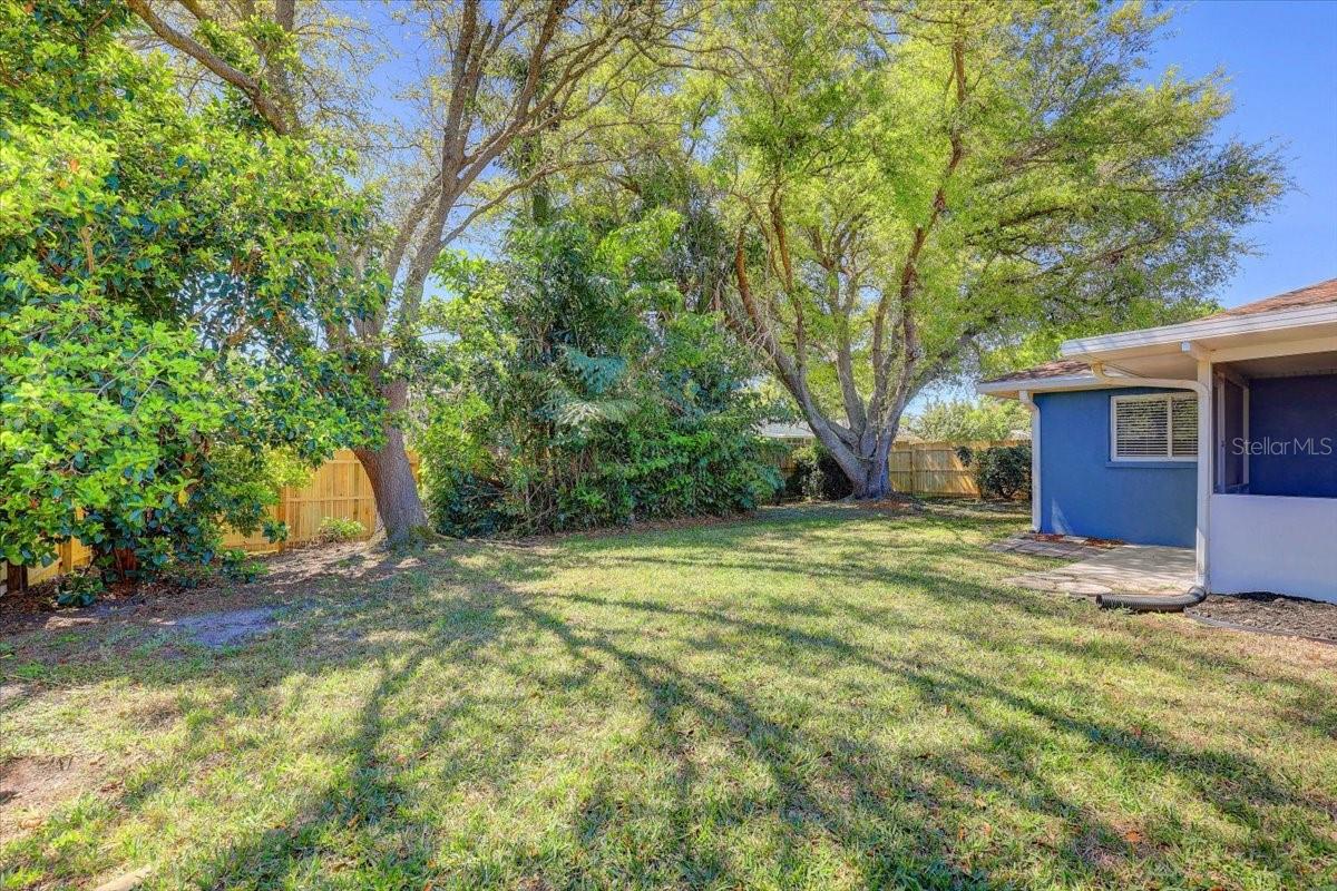 Image 37 of 42 For 6505 64th Lane E