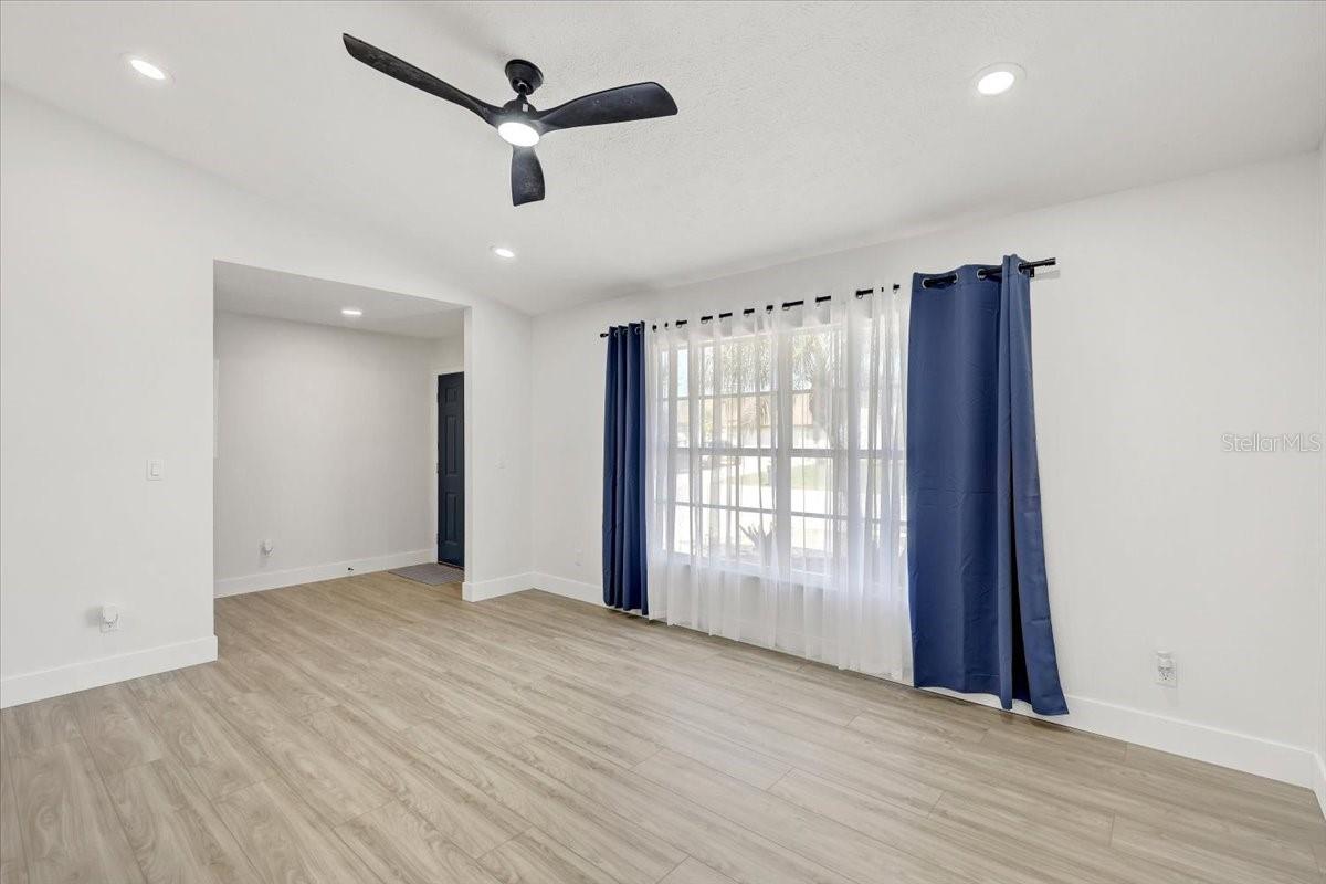 Image 6 of 42 For 6505 64th Lane E