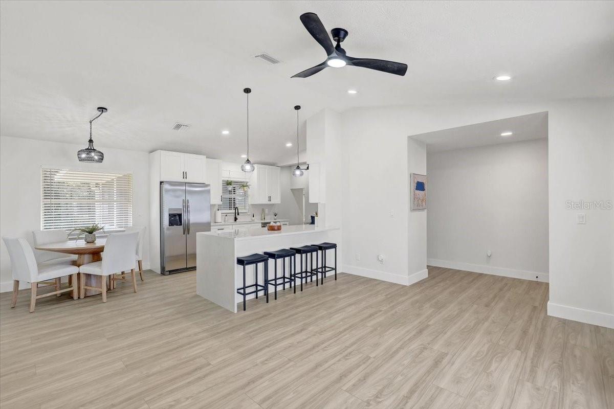 Image 8 of 42 For 6505 64th Lane E