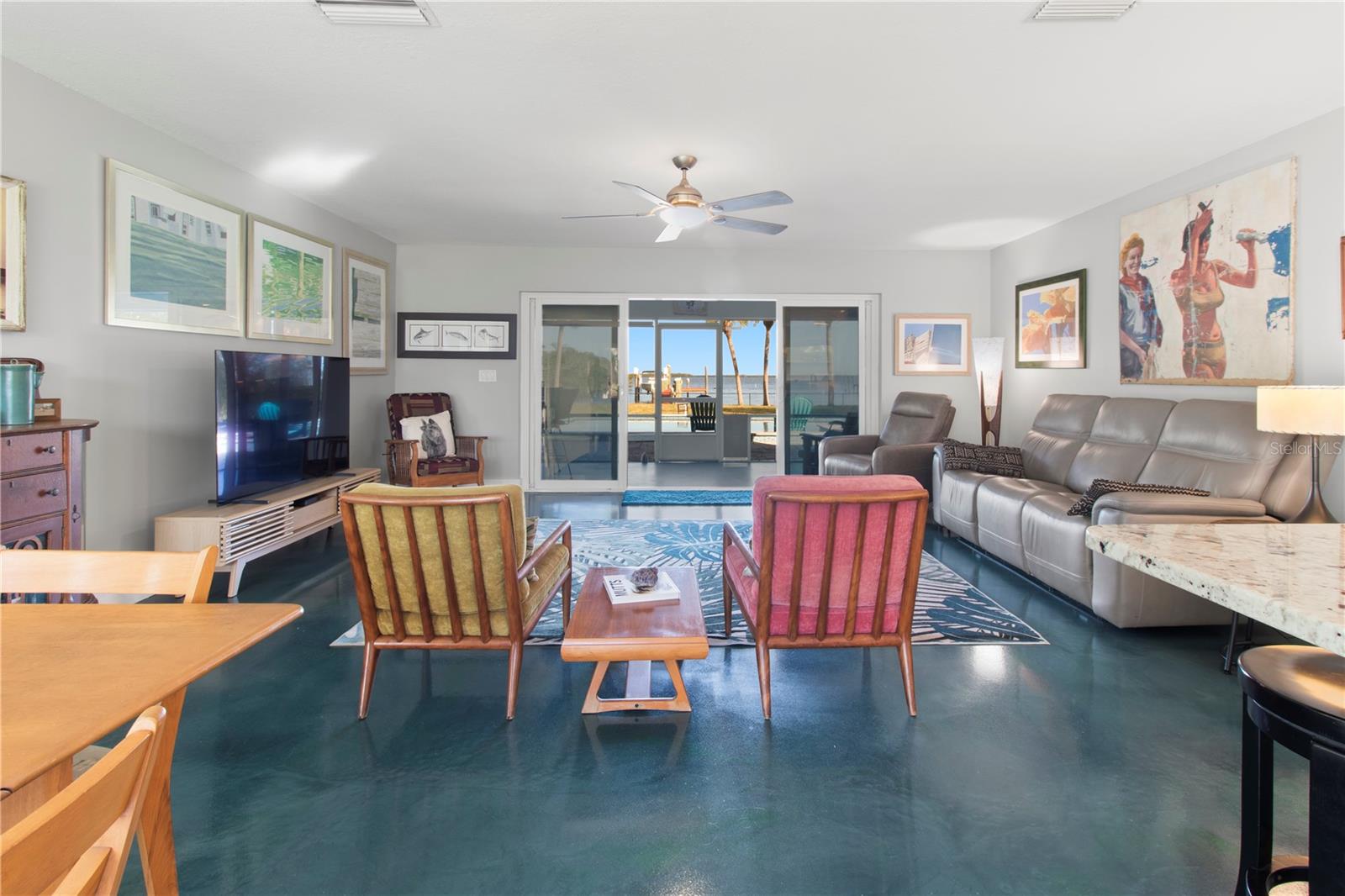 Image 16 of 33 For 2101 27th Avenue Boulevard W