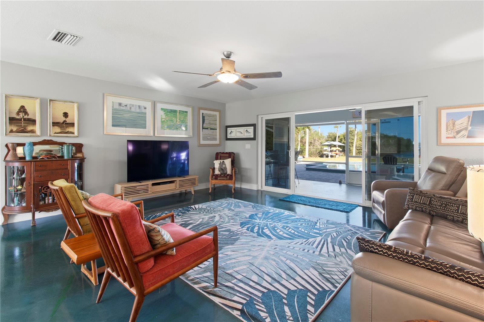 Image 18 of 33 For 2101 27th Avenue Boulevard W