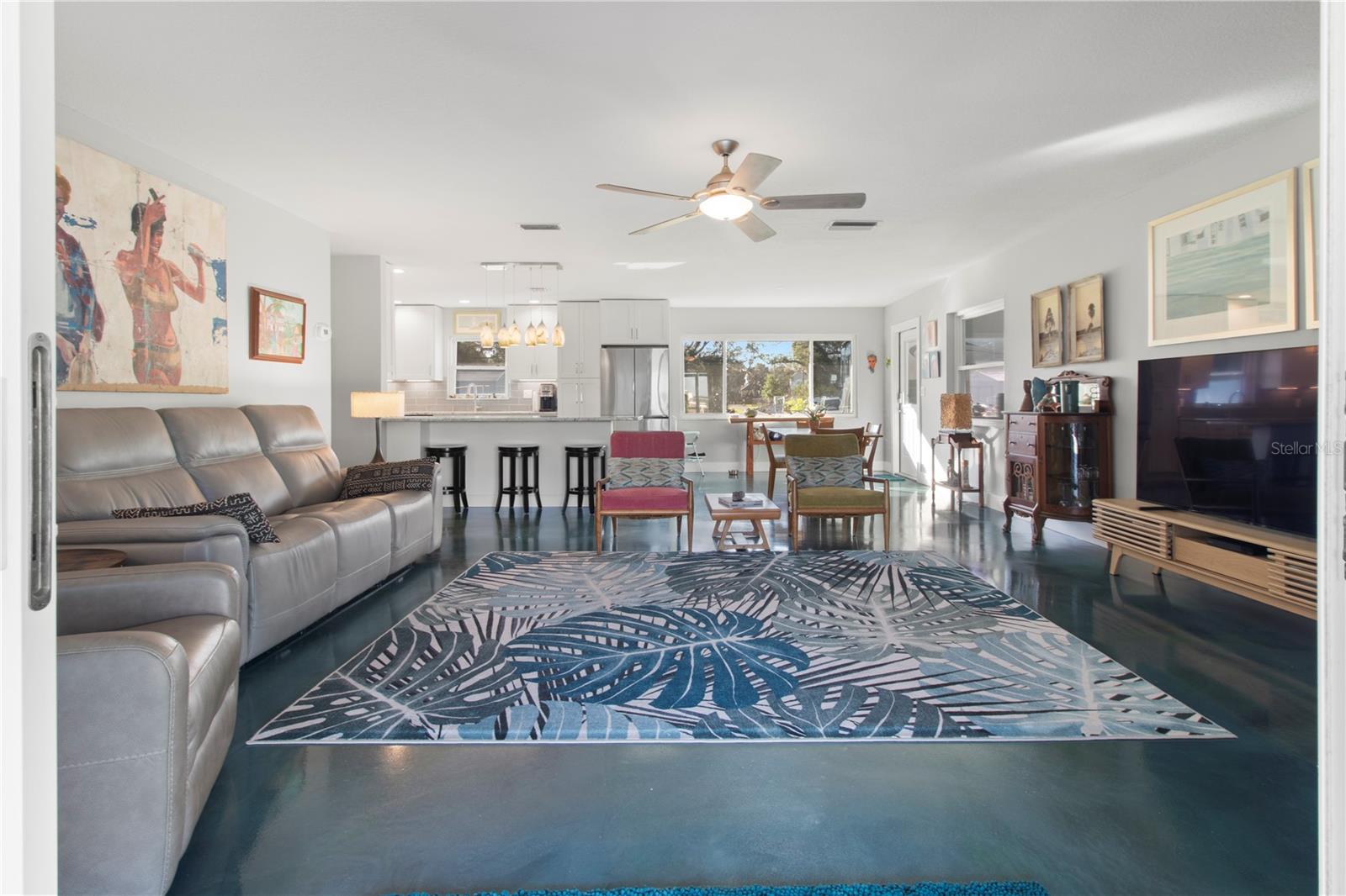 Image 19 of 33 For 2101 27th Avenue Boulevard W