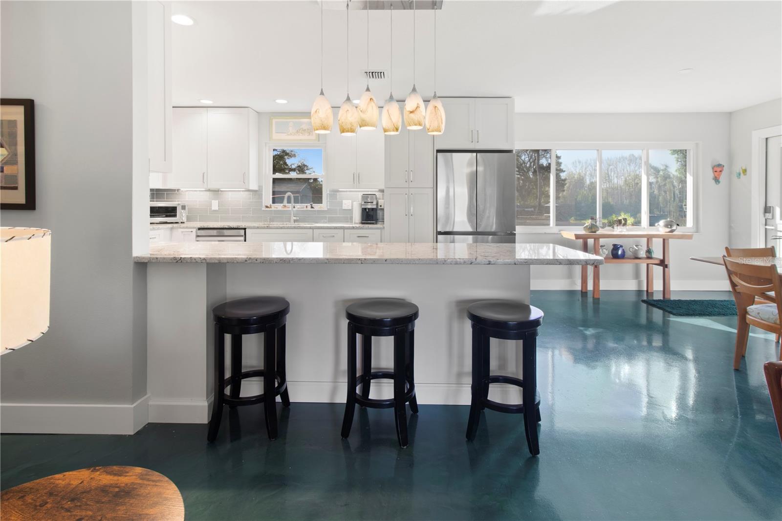 Image 21 of 33 For 2101 27th Avenue Boulevard W