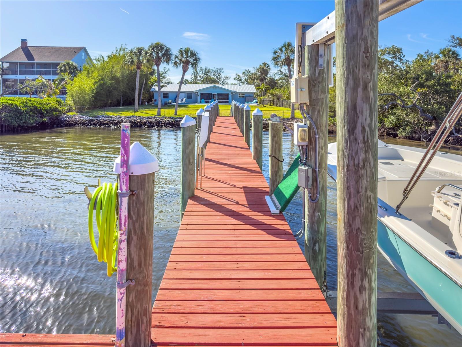 Image 7 of 33 For 2101 27th Avenue Boulevard W