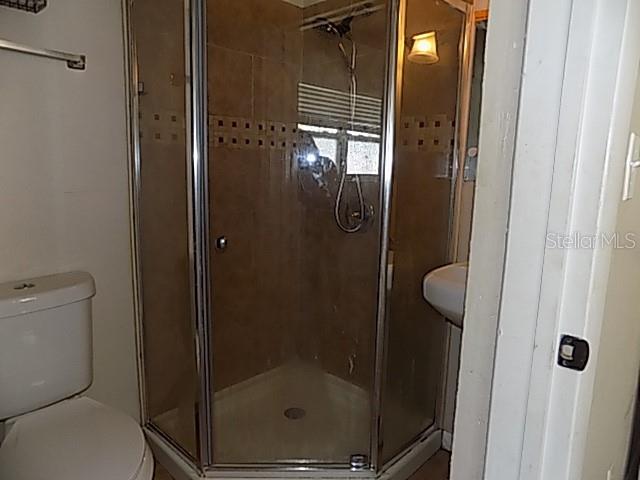 Image 15 of 17 For 3642 Dover Drive