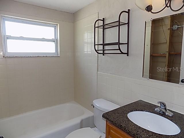 Image 16 of 17 For 3642 Dover Drive