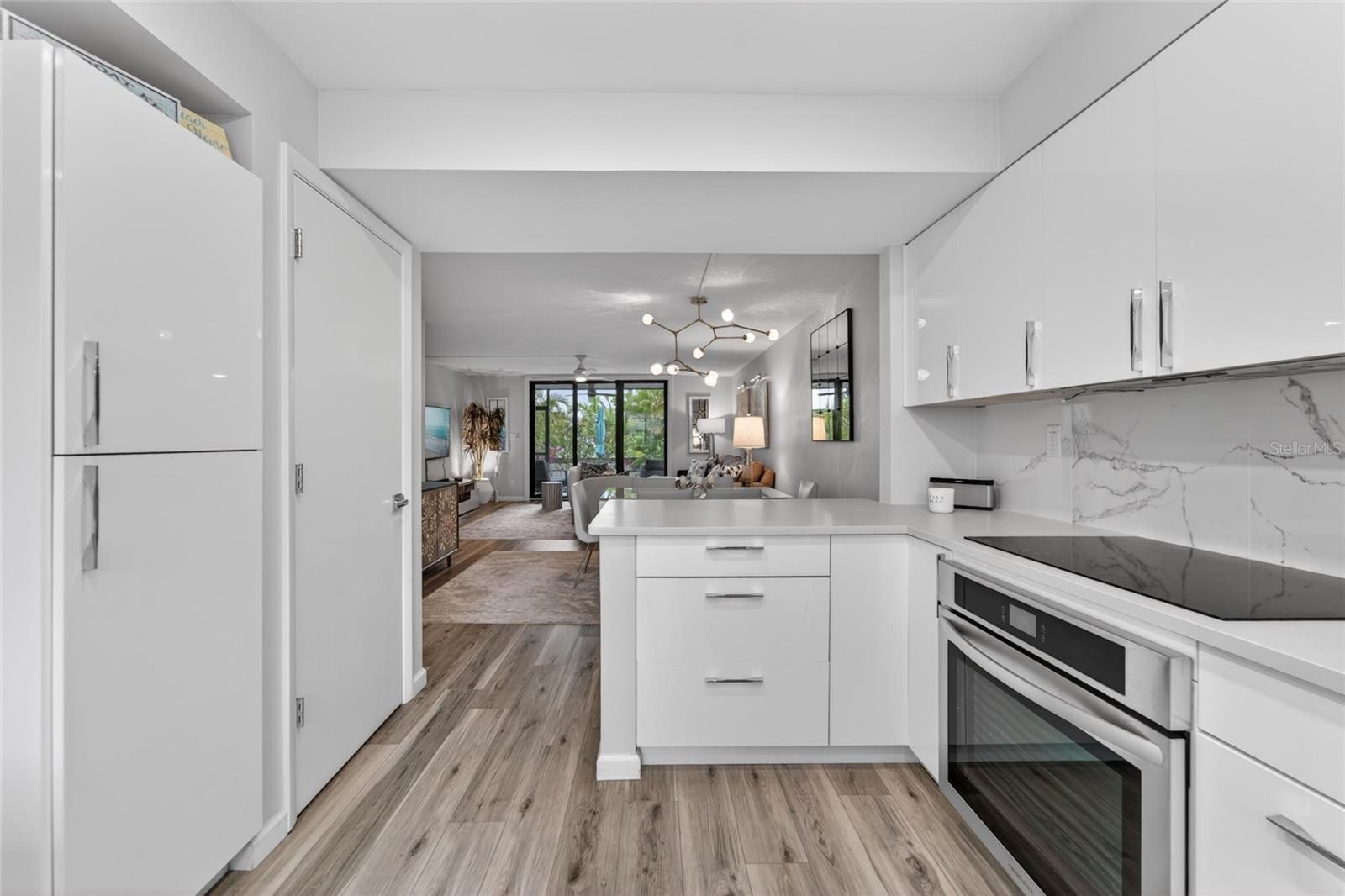 Image 13 of 64 For 828 Bayport Way 828