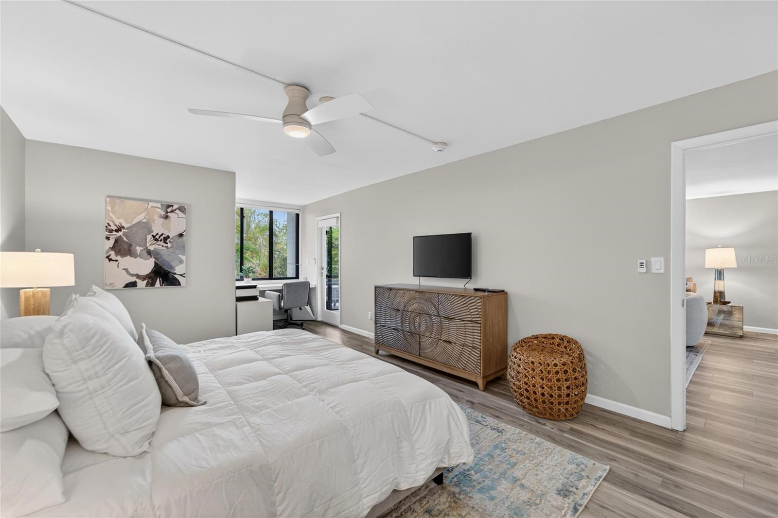 Image 25 of 64 For 828 Bayport Way 828