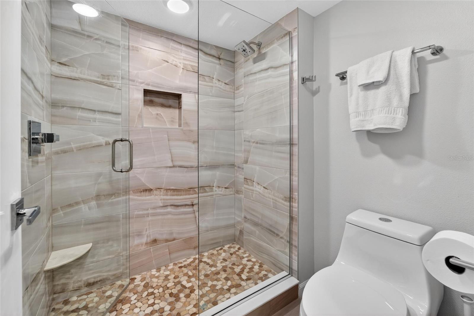 Image 32 of 64 For 828 Bayport Way 828