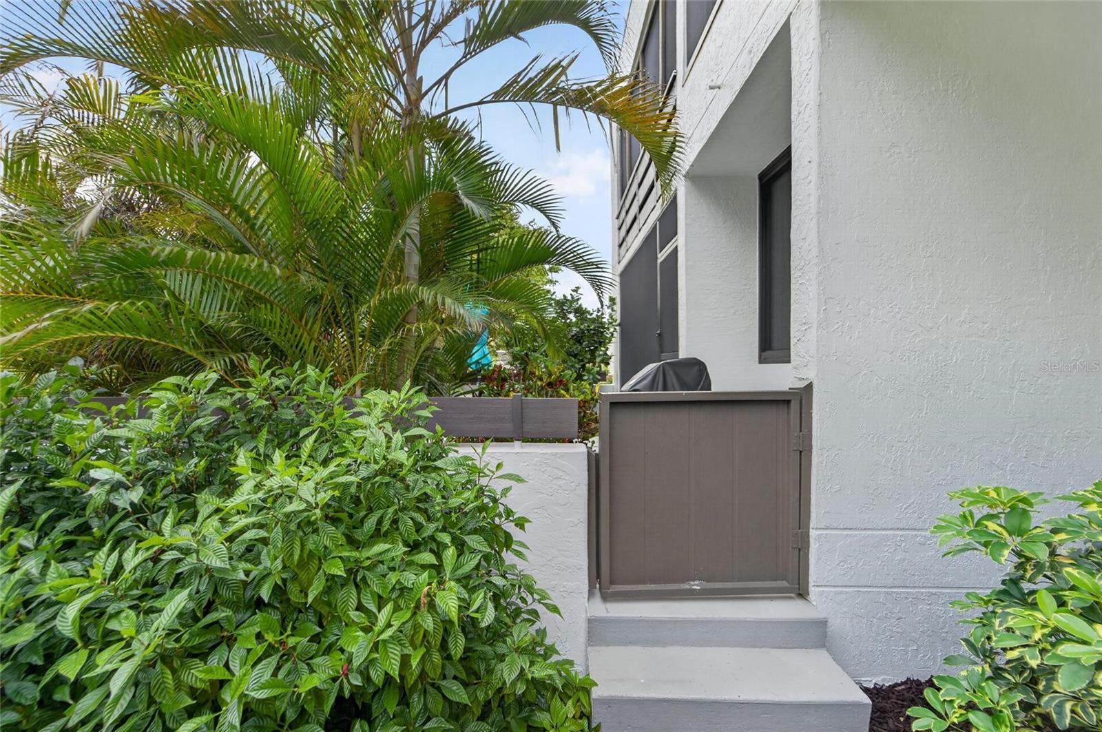 Image 48 of 64 For 828 Bayport Way 828