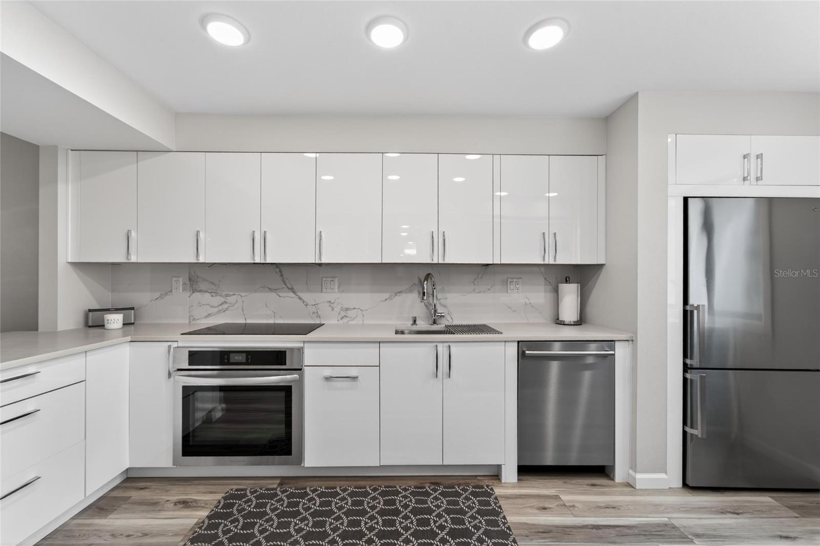 Image 9 of 64 For 828 Bayport Way 828