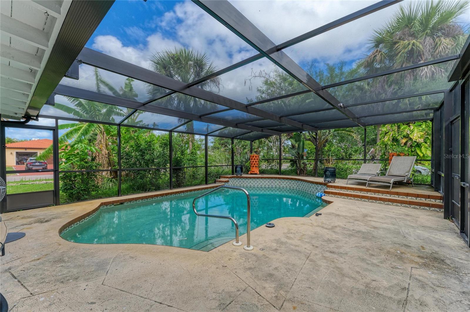 Listing photo id 15 for 315 Park Boulevard S