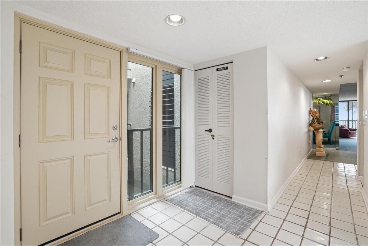 Image 11 of 44 For 5611 Gulf Of Mexico Drive 3