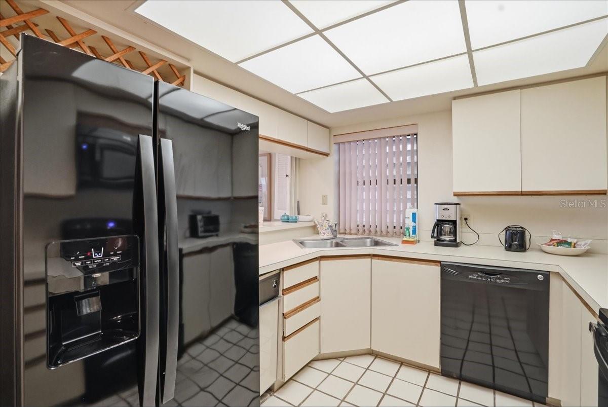 Image 24 of 44 For 5611 Gulf Of Mexico Drive 3