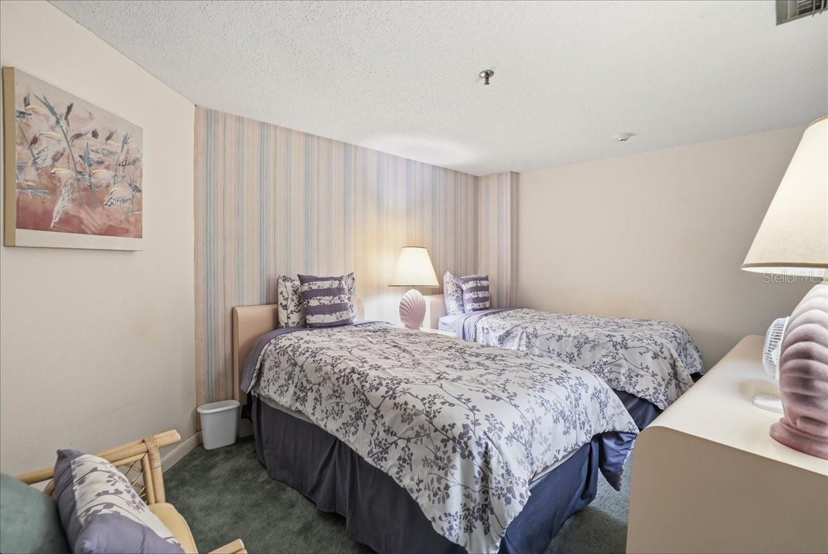 Image 37 of 44 For 5611 Gulf Of Mexico Drive 3