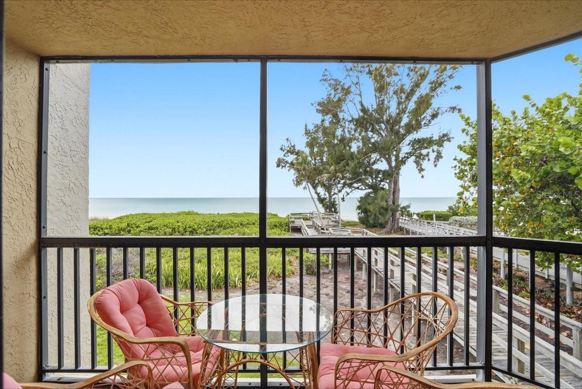 Image 41 of 44 For 5611 Gulf Of Mexico Drive 3