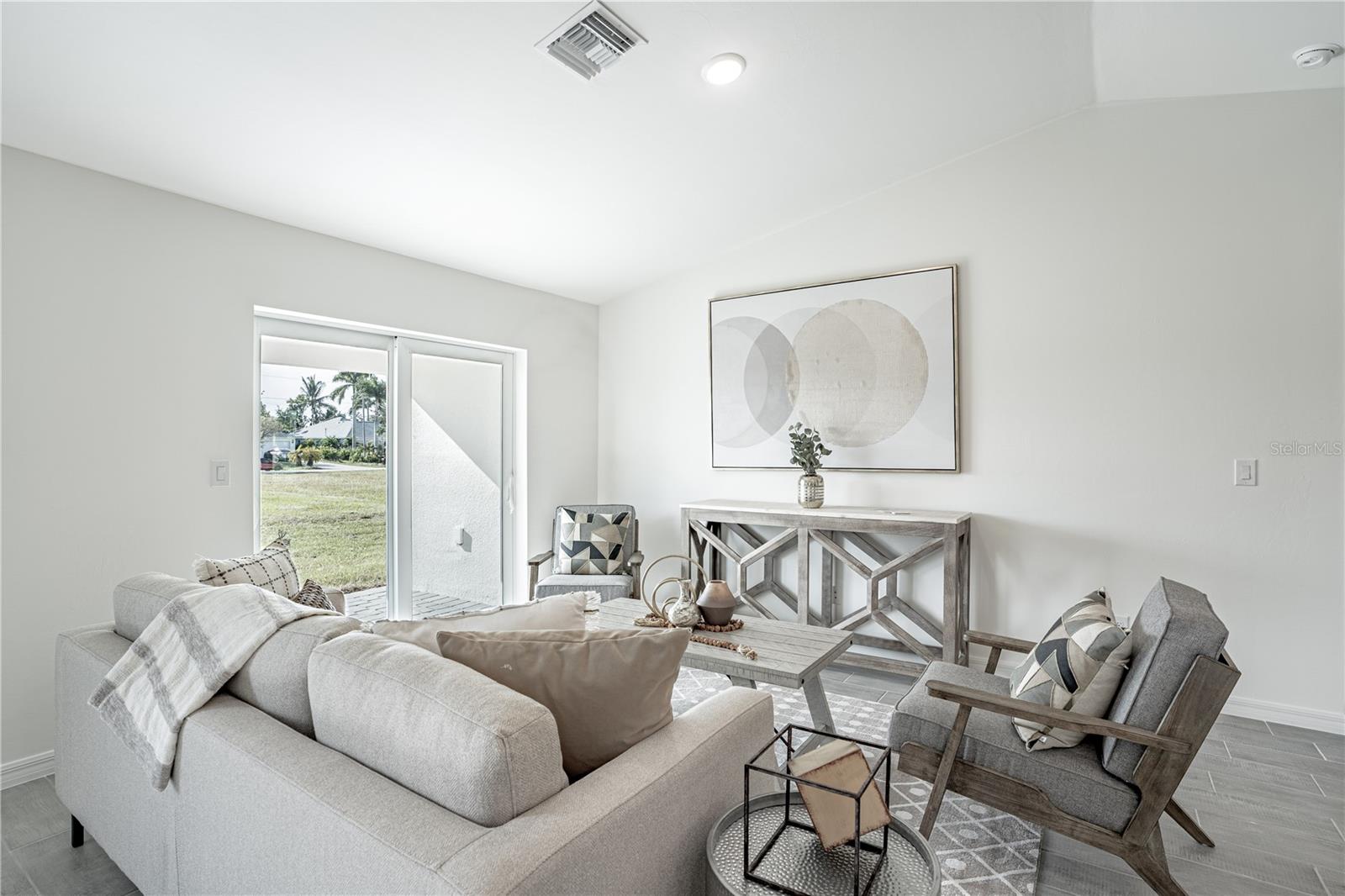 Image 4 of 9 For 4464 Callaway Street