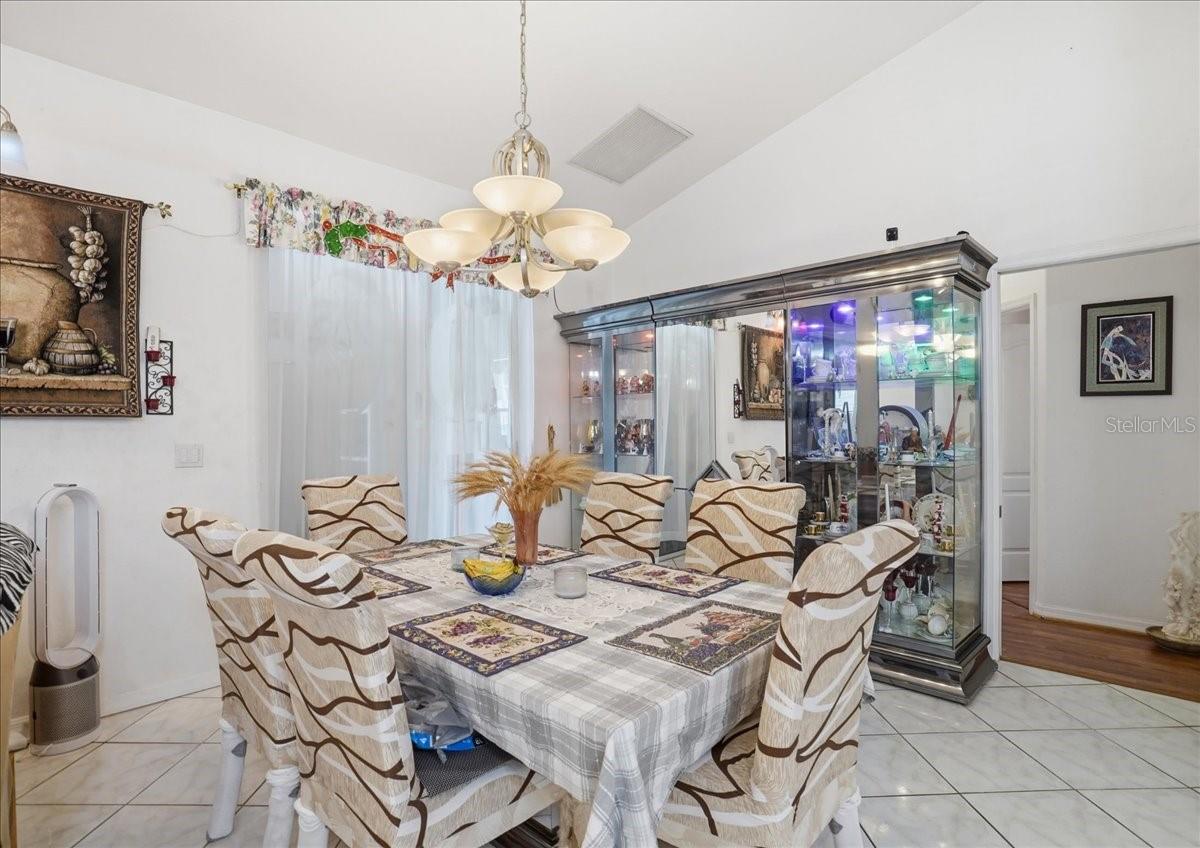 Image 11 of 47 For 6993 Manniz Road