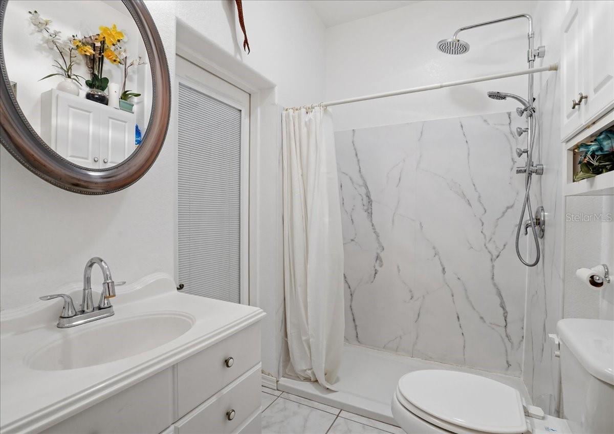 Image 24 of 47 For 6993 Manniz Road