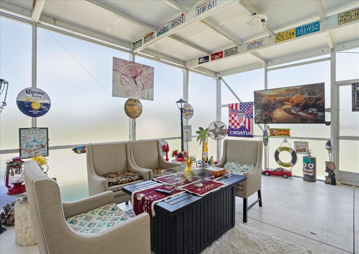 Image 36 of 47 For 6993 Manniz Road